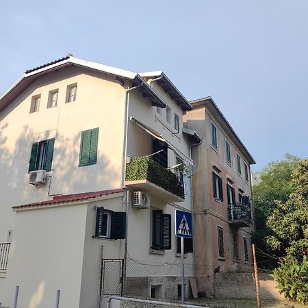 Relax And Enjoy Apartments Split Exterior foto